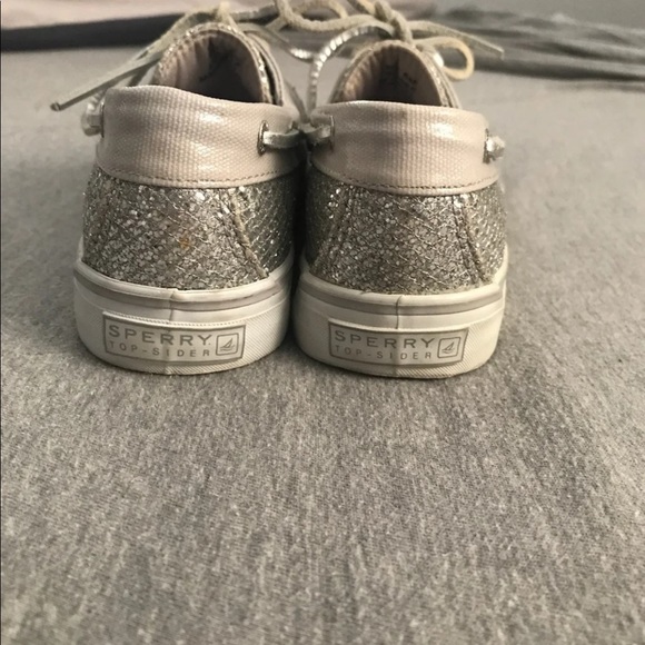 Silver Sperry’s - Picture 3 of 4
